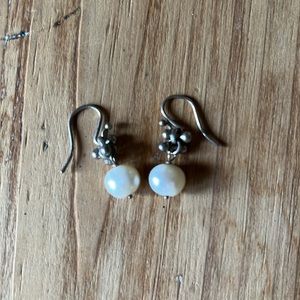 Sterling Silver 925 and Freshwater Pearl Earrings